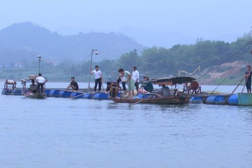 Tìm thấy thi thể 2 học sinh ở Phú Thọ bị đuối nước, mất tích dưới sông Đà
