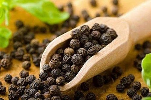 Giá tiêu hôm nay 17/4: Đồng loạt giảm