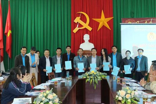 Ra mắt CLB Chủ tịch Công đoàn cơ sở vì người lao động