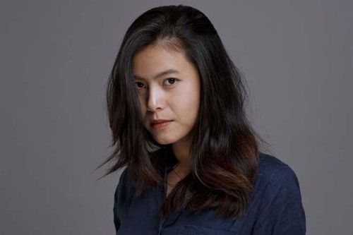 'Để yêu một sớm ngồi nơi cửa nhà'