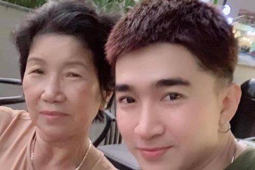 Mẹ ruột qua đời, ca sĩ Chi Dân xúc động: 'Hẹn kiếp sau mình lại làm mẹ con tiếp mẹ nhé!'