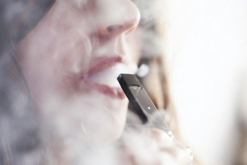 Mối nguy từ hiểu lầm với các loại thuốc lá thế hệ mới