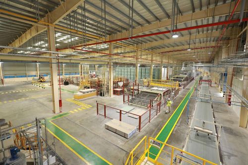 Saint-Gobain Việt Nam ra mắt sản phẩm trần Vĩnh Tường có khả năng thanh lọc không khí