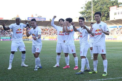 Vòng 10 V.League 2021: HAGL đánh bại CLB Hà Nội trên sân nhà