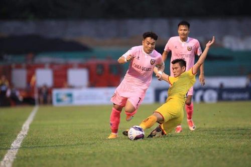 Thanh Hóa và Hà Tĩnh cùng thắng trên sân khách