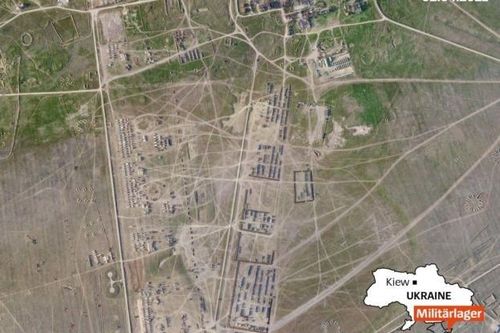 Ảnh vệ tinh thể hiện 'thành phố quân đội Nga' gần biên giới Ukraine