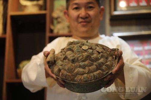 Hình dáng lạ thường của những khối tiền cổ 'hóa thạch' nghìn năm ở Sài Gòn