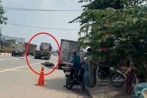 Tin giao thông đến sáng 18/4: Tài xế xe container tử vong bất thường; 2 xe máy va chạm, 3 người văng khỏi xe nguy kịch