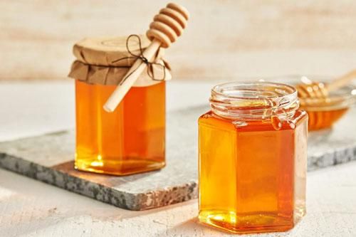 Uống mật ong trước khi ngủ, sau 8 tiếng tỉnh dậy da đen 'bỗng' hóa trắng