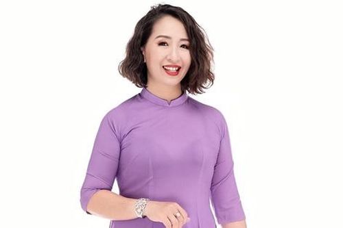 'Người thầy của các Sao Mai' được vinh danh Nhà giáo Ưu tú