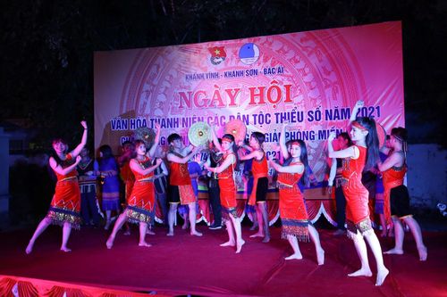 Tổ chức Ngày hội văn hóa thanh niên các dân tộc thiểu số