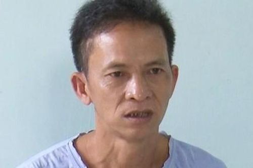 Gã đàn ông xâm hại bé gái 7 tuổi trong lúc vui đùa