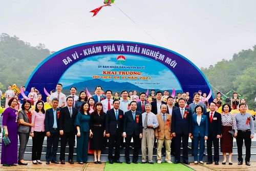 Khai mạc Lễ hội du lịch Ba Vì 'Khám phá và trải nghiệm mới'