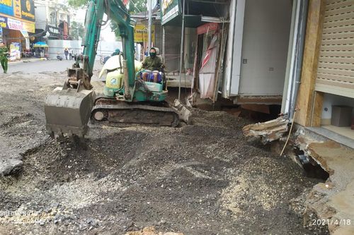 San lấp xong hố sụt lún tại xã Quảng Bị (huyện Chương Mỹ)