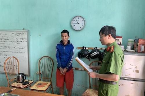 Khởi tố, bắt tạm giam kẻ hiếp dâm con riêng của vợ