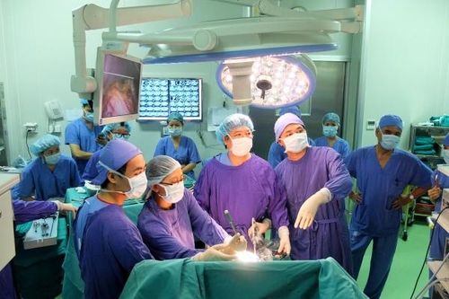 Hiệp hội Phẫu thuật Hoàng gia Anh công nhận BV Việt Đức là Trung tâm đào tạo chuẩn toàn cầu