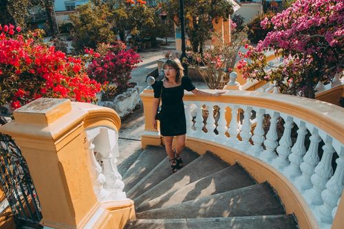 Thủ phủ của miền Tây ở đâu?