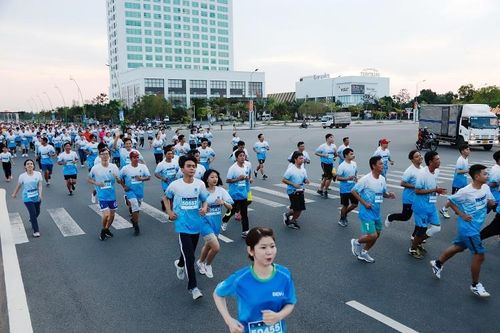 Giải chạy PetroVietnam - Cà Mau 2021 'Bước chạy tương lai - Vươn xa tầm vóc'