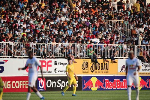 Sự bùng nổ của V-League