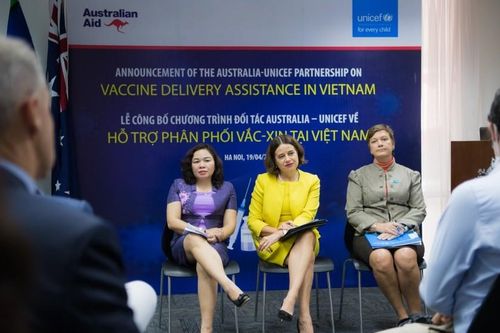Australia và UNICEF hợp tác hỗ trợ phân phối vaccine phòng Covid-19 tại Việt Nam