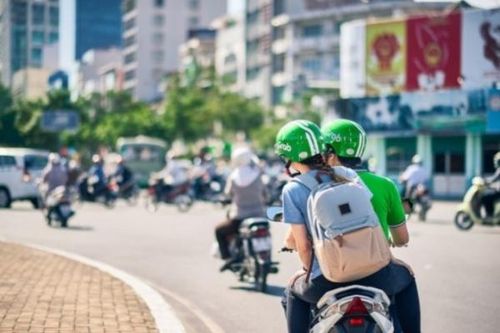 Grab thu thêm phụ phí dịp nghỉ lễ 30/4 - 1/5