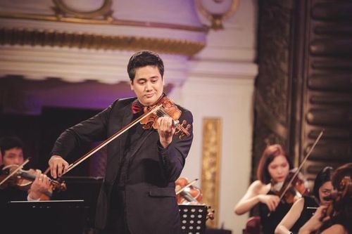 NSƯT Bùi Công Duy lần đầu diễn độc tấu cùng hai dàn nhạc giao hưởng