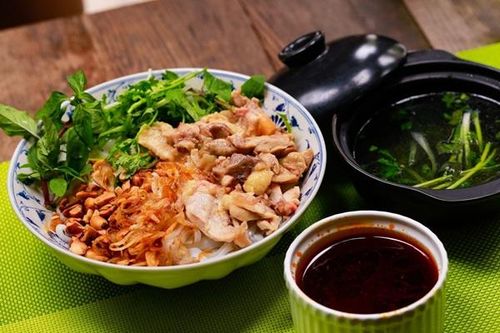 Cách làm phở gà trộn đậm đà dư vị Hà Thành