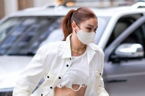 'Chân dài' Gigi Hadid khoe eo thon ra phố sau 6 tháng sinh con đầu lòng