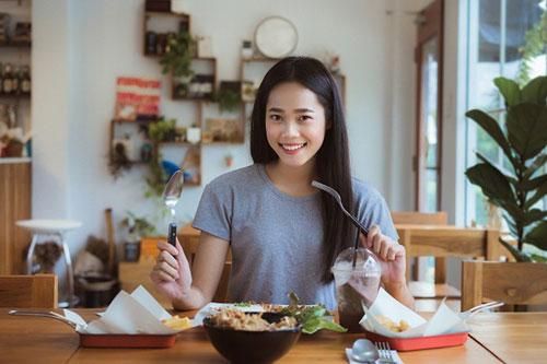 Thực phẩm bạn nên dừng ăn vào buổi sáng ngay lập tức