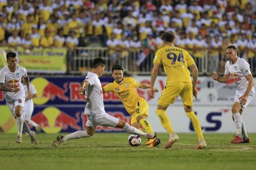Phơi áo trước HAGL, Hà Nội FC còn dọa được ai?