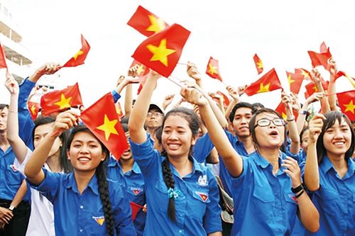 Trao đi bó đuốc, nhận về cường thịnh