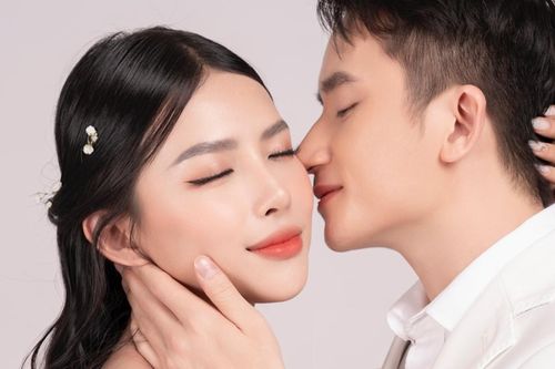Ảnh cưới lãng mạn của Phan Mạnh Quỳnh và bà xã Huỳnh Khánh Vy