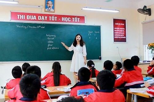 Giáo viên hợp đồng được tính trợ cấp thất nghiệp như thế nào?