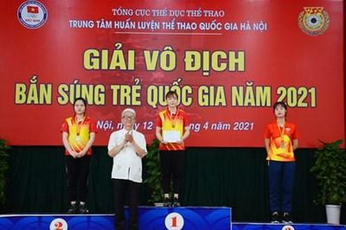 Đoàn Quân đội nhất toàn đoàn, phá 9 kỷ lục bắn súng trẻ quốc gia