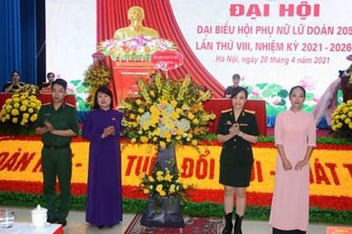Hội Phụ nữ Lữ đoàn 205 đoàn kết, sáng tạo, hoàn thành tốt nhiệm vụ