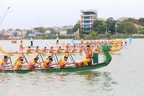 Tháng ba 'dô ta' bơi chải Việt Trì
