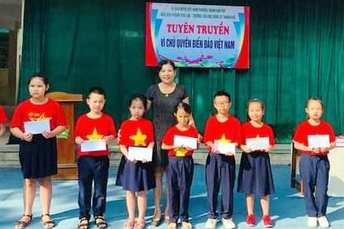 Tuyên truyền chủ quyền biển đảo cho giáo viên và học sinh