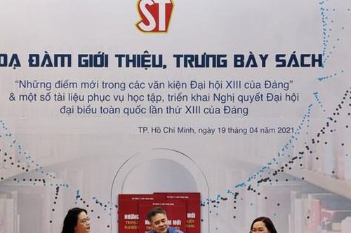 Tọa đàm giới thiệu sách Những điểm mới trong các văn kiện Đại hội XIII của Đảng