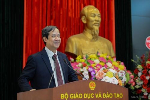 Đọc thư của Bộ trưởng Bộ GD&ĐT: Nghĩ về nhiệm vụ trau dồi phẩm chất đạo đức của người thầy