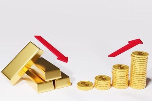 Giá vàng hôm nay 20/4: Trung Quốc 'ồ ạt' gom hàng, vàng neo ở mức cao, tiềm năng chạm 1.820 USD/ounce?