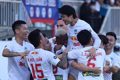 CLB HAGL nhận thưởng lớn từ bầu Đức