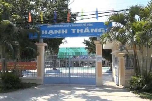 Cần Thơ: Nữ hiệu trưởng kiện Giám đốc Sở Giáo dục bị miễn nhiệm, điều chuyển làm giáo viên