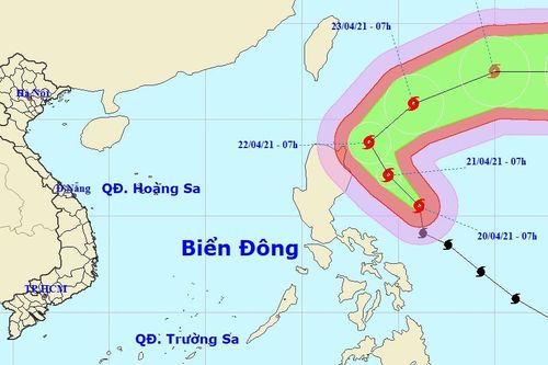 Siêu bão gần Biển Đông đang di chuyển thế nào?