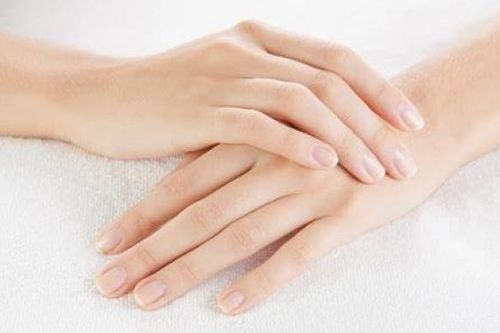 Tình trạng móng tay tiết lộ gì về sức khỏe của bạn