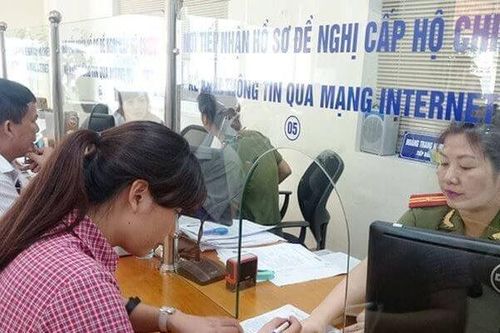 Từ 22/5, ba trường hợp được miễn lệ phí cấp hộ chiếu