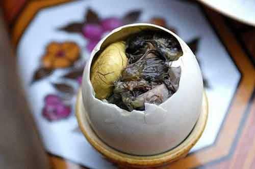 Những đặc sản Việt Nam khiến khách Tây khiếp sợ