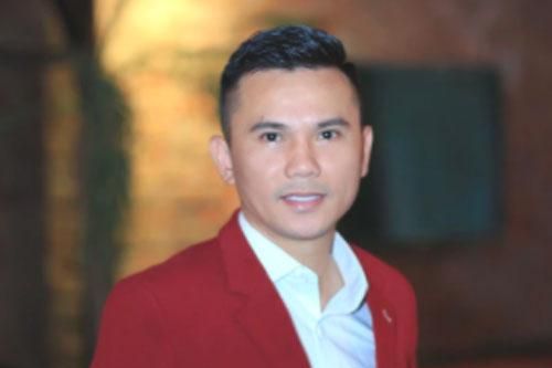 Sau khi bị vợ ba tố 'mất dạy', ca sĩ Tú Dưa gây bất ngờ trước tuyên bố này