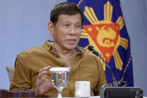 'Sẽ rất đẫm máu': Tổng thống Philippines Duterte dọa cử tàu chiến tới Biển Đông đối phó Trung Quốc
