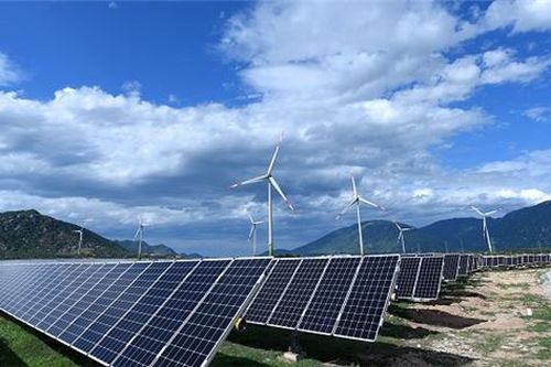 Trung Nam bán 49% nhà máy điện mặt trời Ninh Thuận