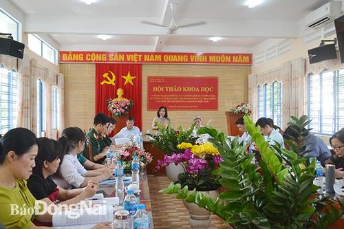 Vận dụng quan điểm của V.I.Lê nin để đấu tranh bảo vệ nền tảng tư tưởng của Đảng